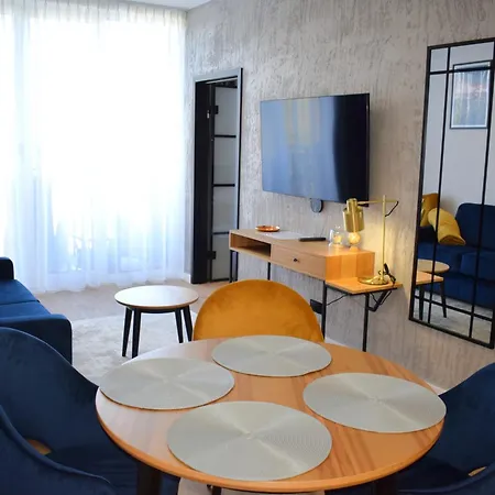 アパート Apartos Seaside Luxury